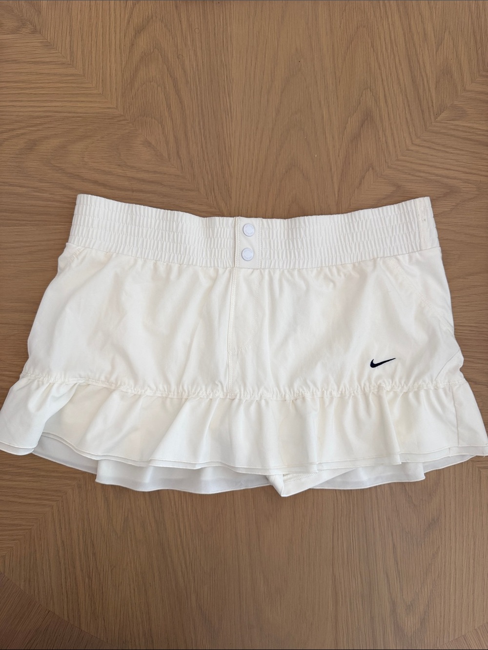 Nike White Ruffle Tennis Skort with Built-In Shorts Sz L